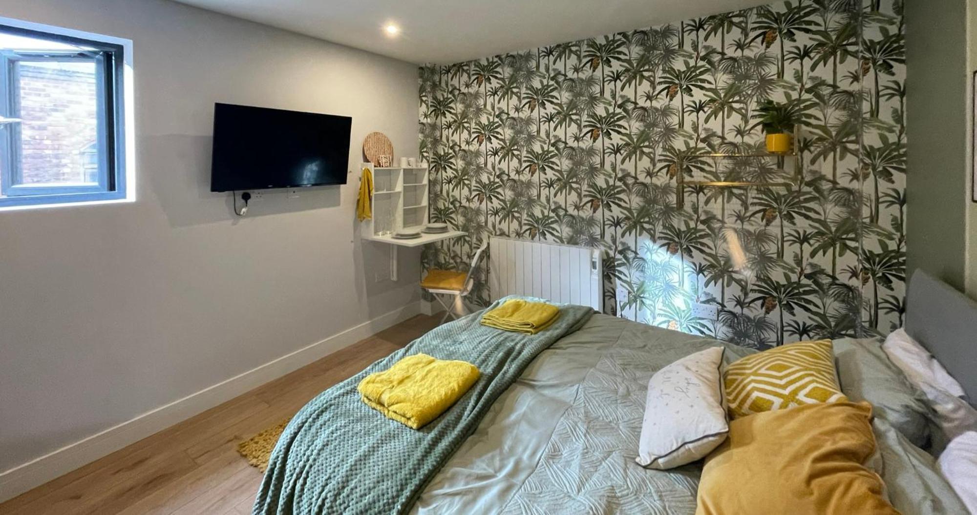 Market Dream King Bed, Deluxe Town Centre Studio Apartment Northampton Bagian luar foto